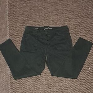 Universal Threads Mid Rise Skinny Fit Pants, Button Fly, Olive Green Sz 12